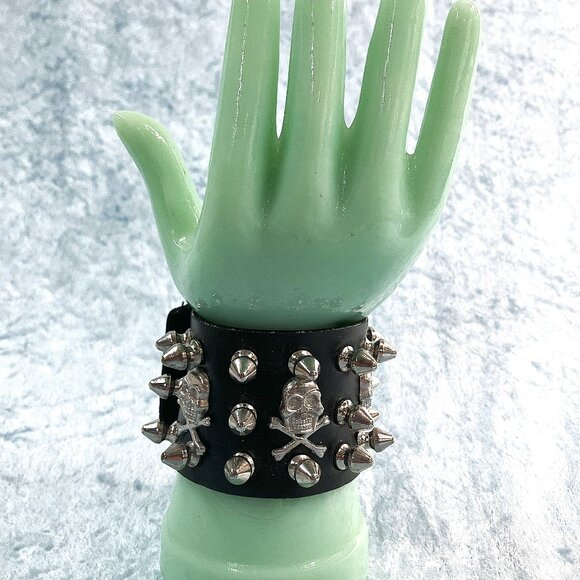 Skull Leather Wrist Band with Silver Skulls and Spikes - Picture 2 of 4